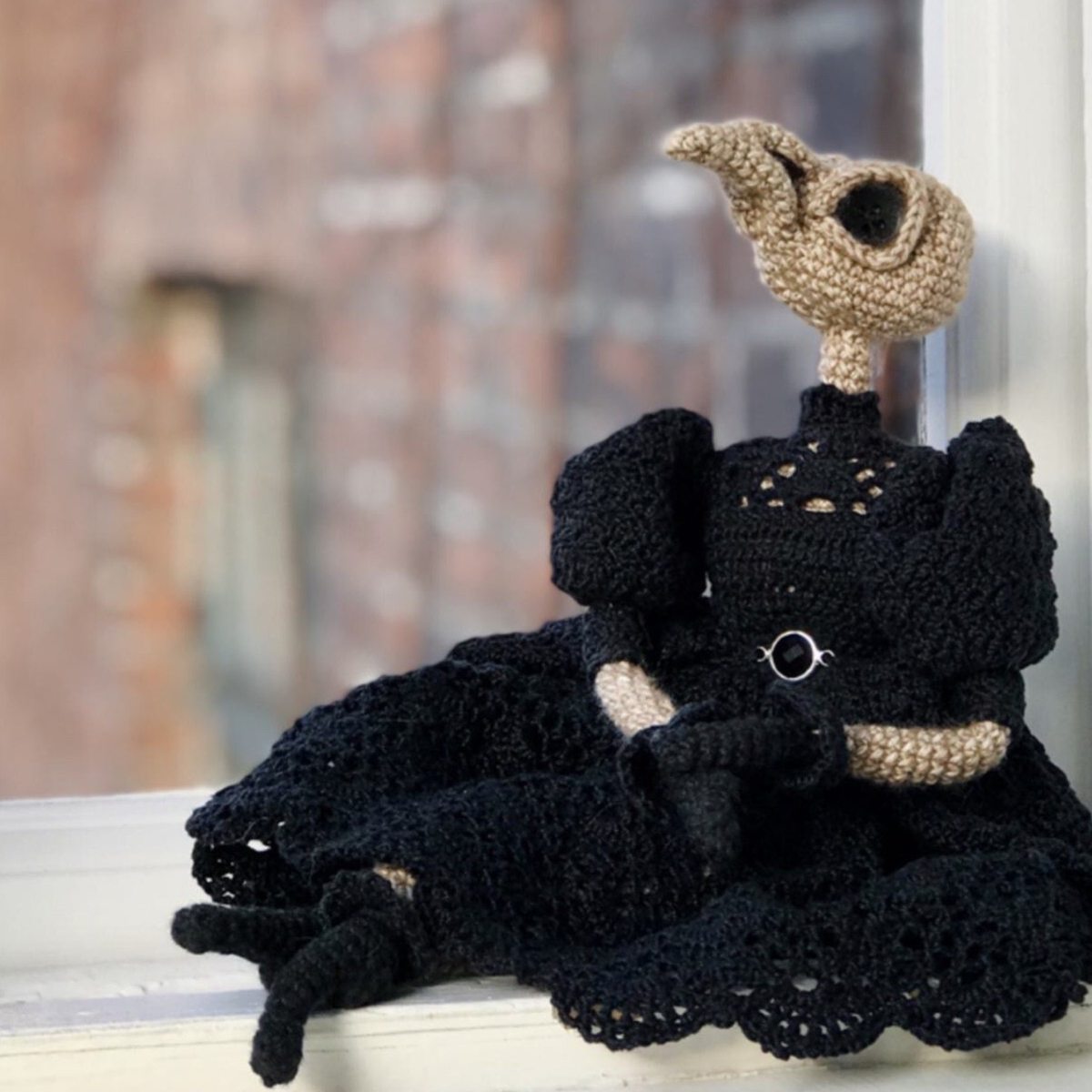 Crochet Crow Widow Amigurumi Pattern