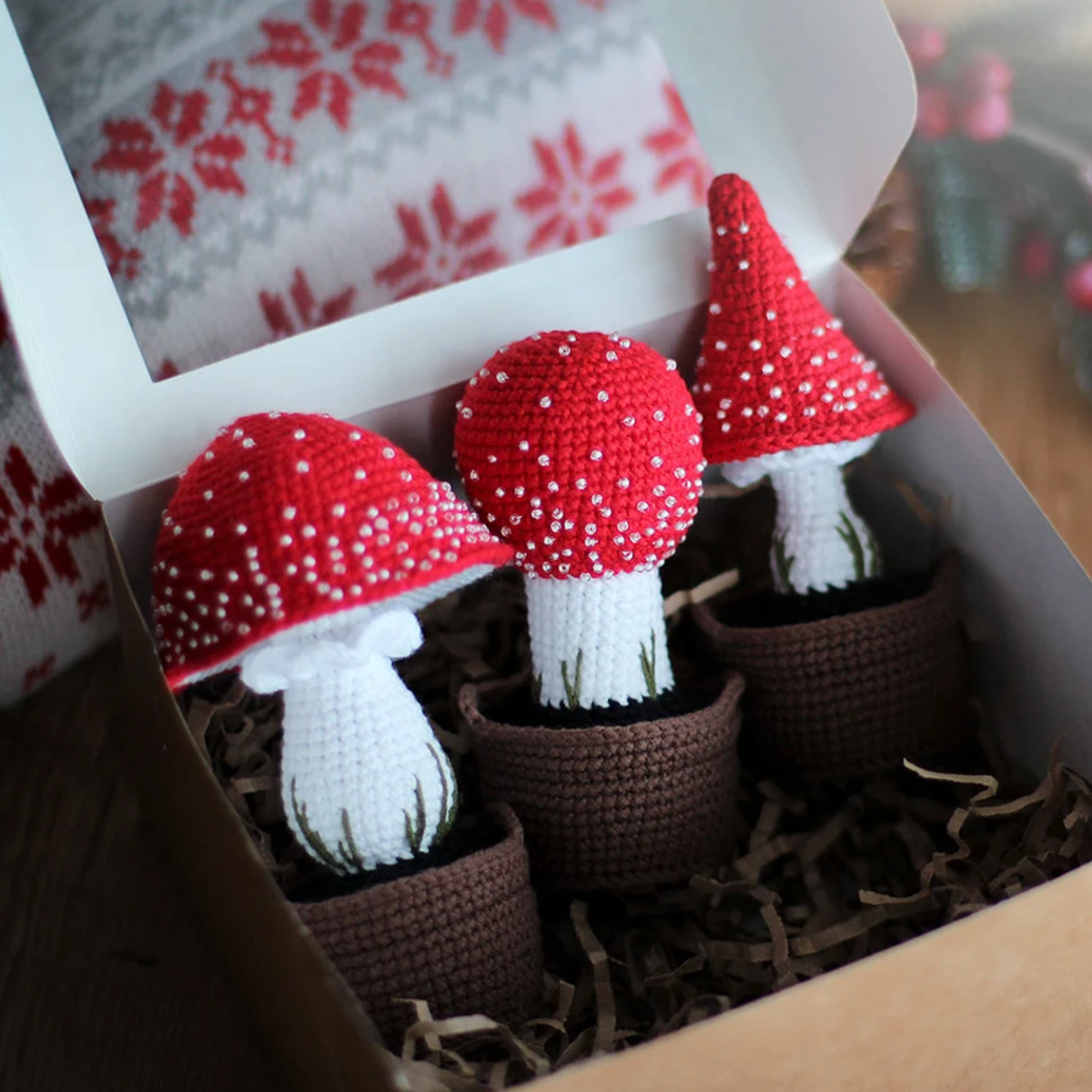 Crochet Fly Agarics in the Basket Pattern