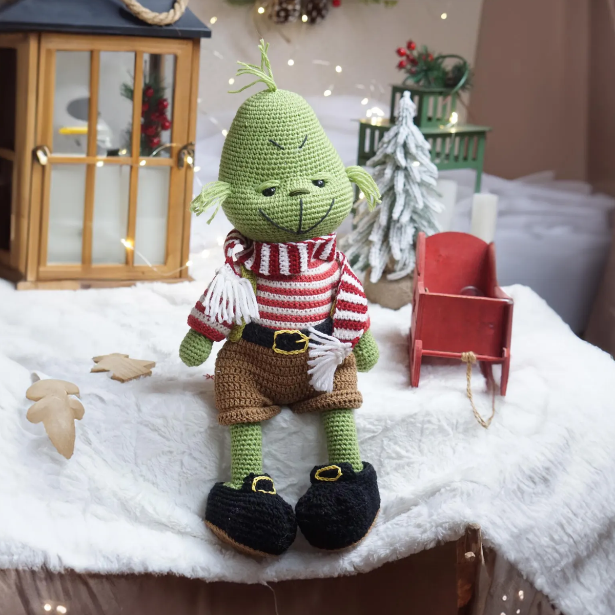 Crochet Grinch Amigurumi Pattern with Outfit (Set)