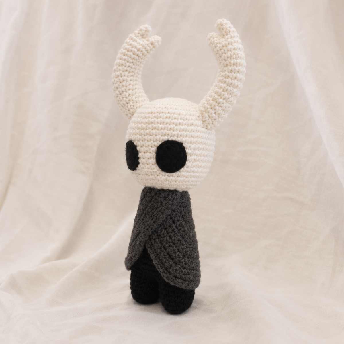 Crochet Hollow Knight Amigurumi Pattern (2 Sizes)