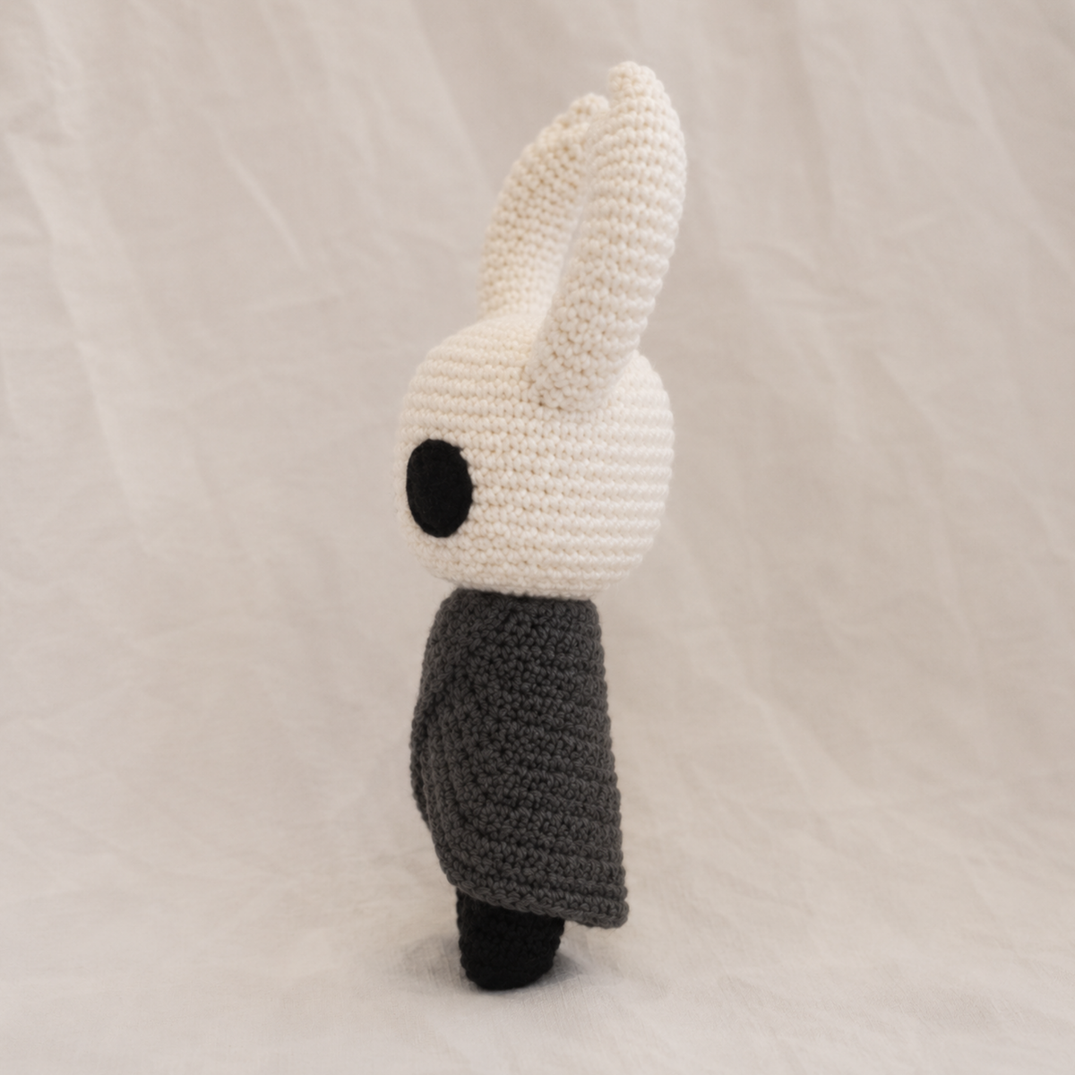 Crochet Hollow Knight Amigurumi Pattern (2 Sizes)