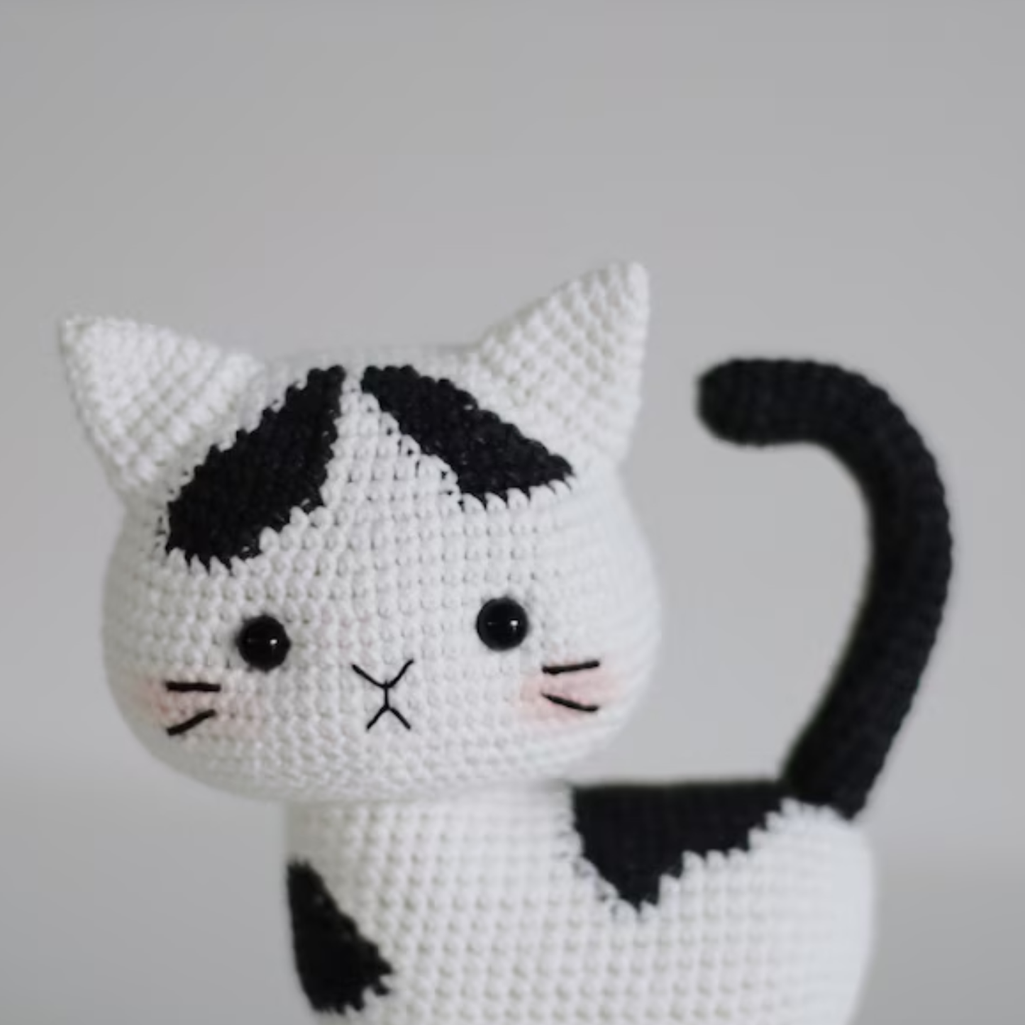 Crochet White Spotting Cat Pattern