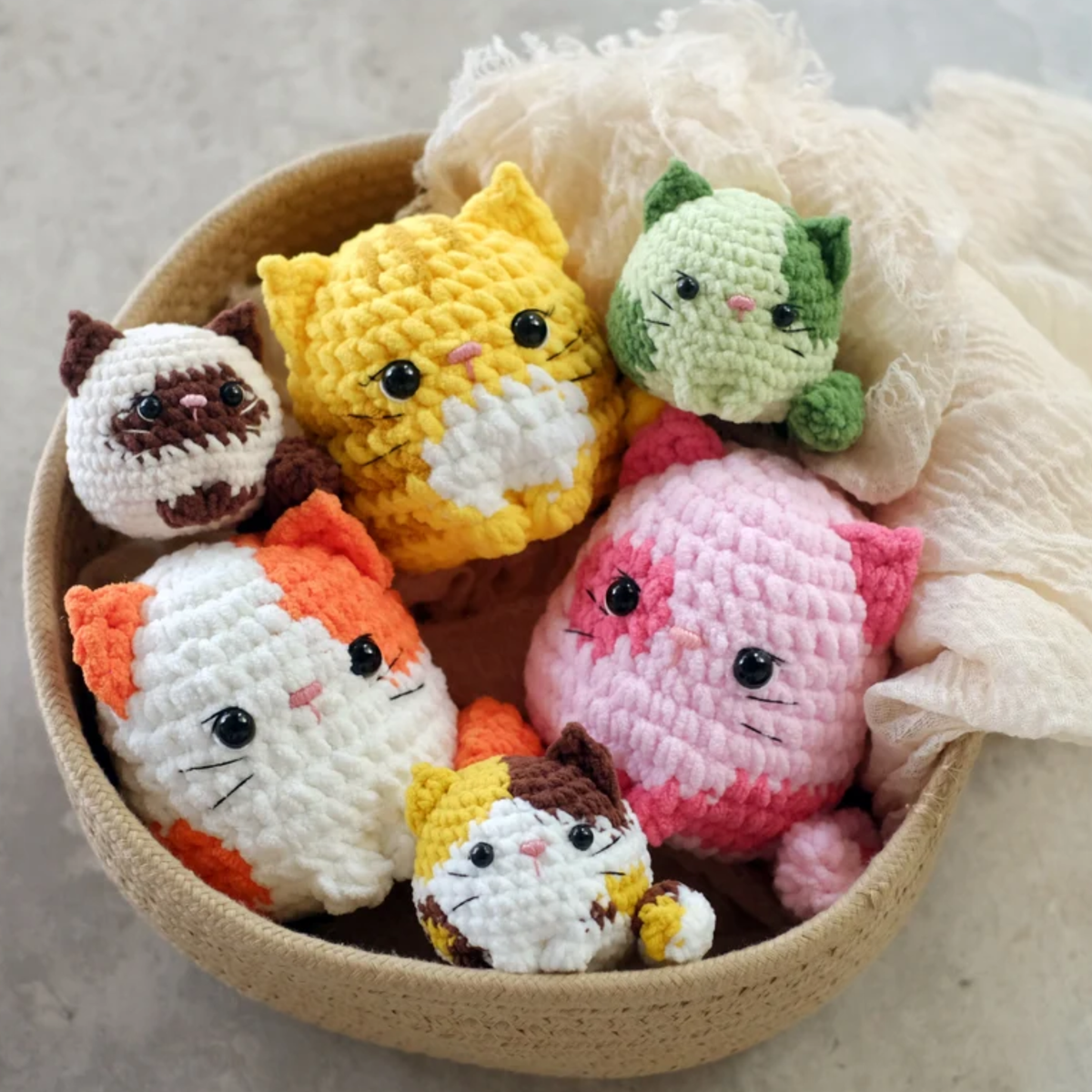 Floofcats Amigurumi Crochet Pattern