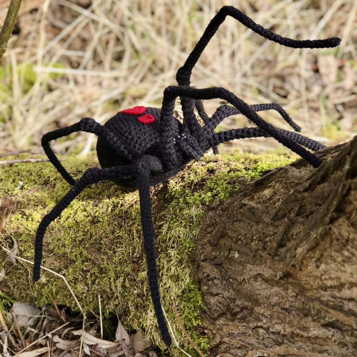 Crochet Black Betty Amigurumi Pattern (Black Widow Spider)