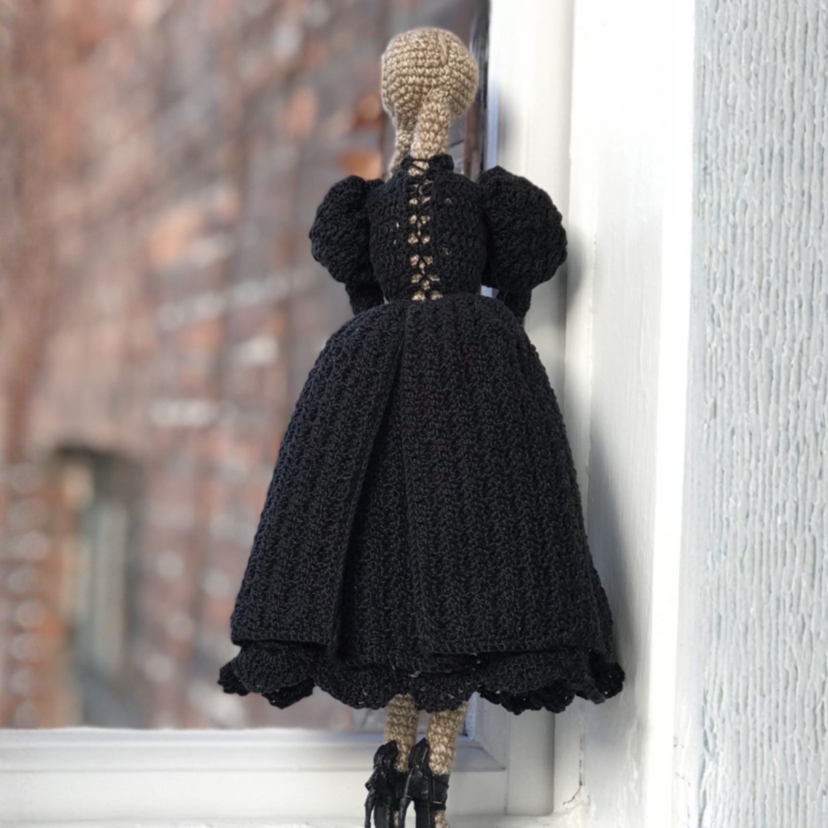 Crochet Crow Widow Amigurumi Pattern