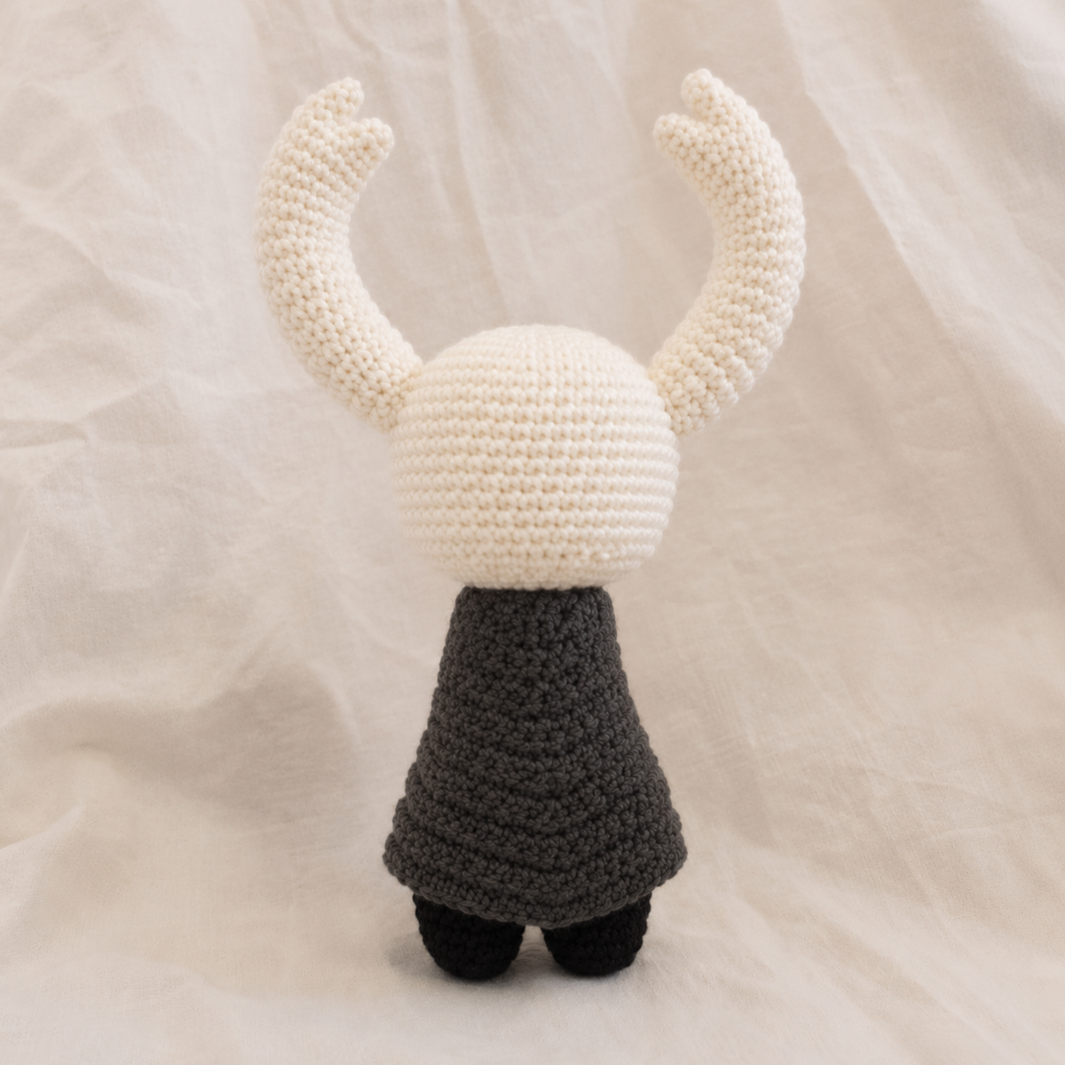 Crochet Hollow Knight Amigurumi Pattern (2 Sizes)