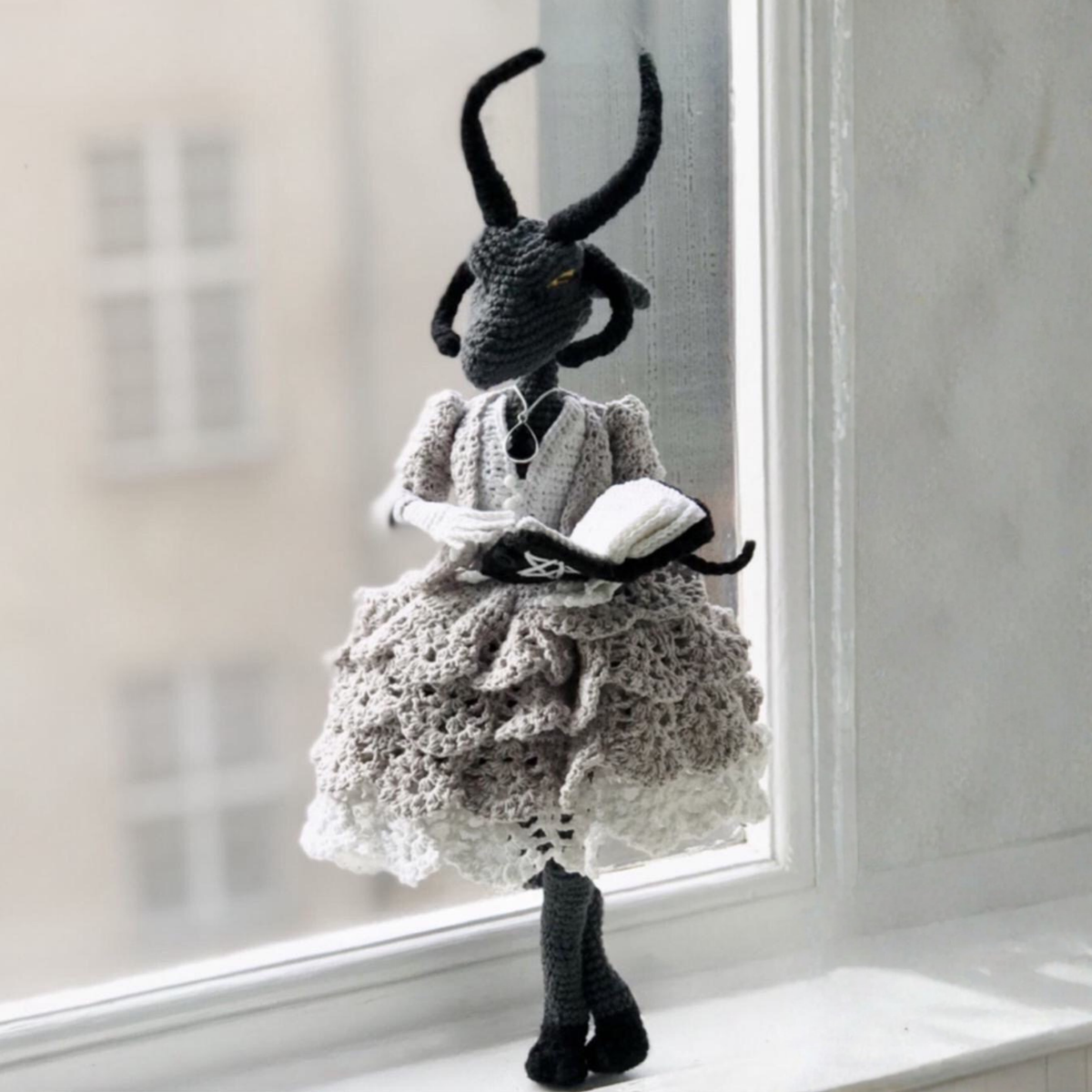 Crochet Ms. Little Horn Pattern