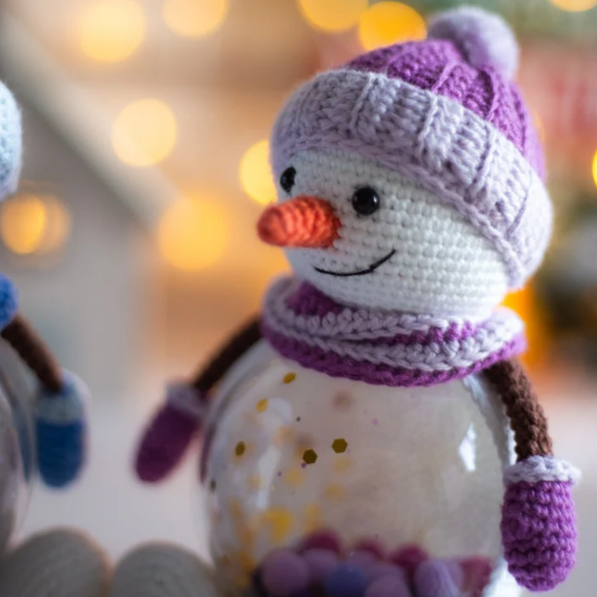Crochet Snowman Amigurumi Pattern (Globe Display)