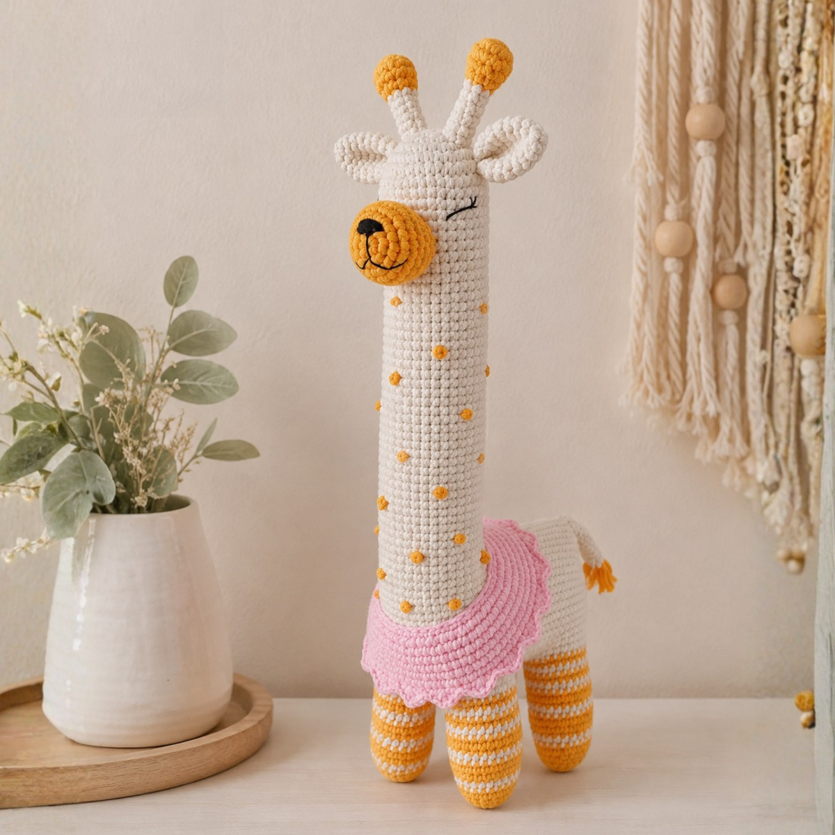 Daisy the Giraffe Amigurumi Crochet Pattern