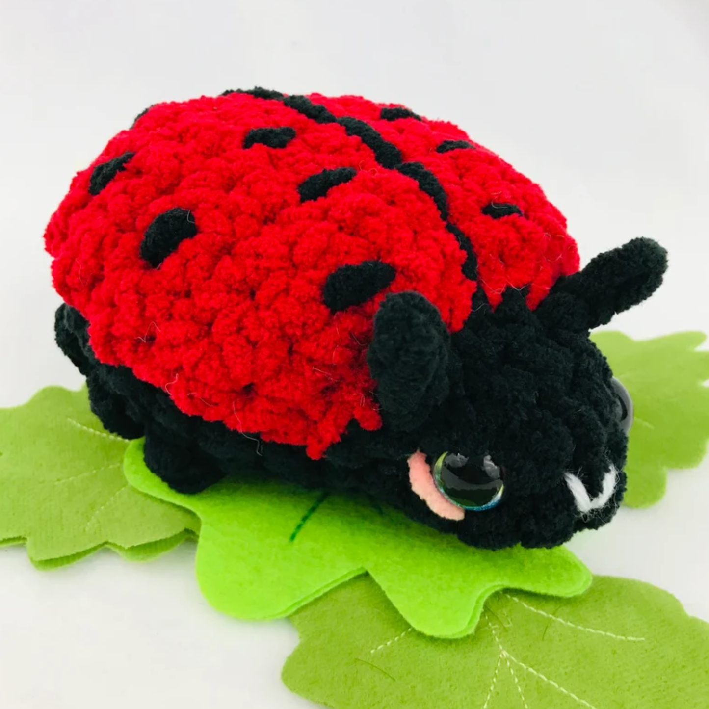 Crochet No-Sew Ladybug Pattern