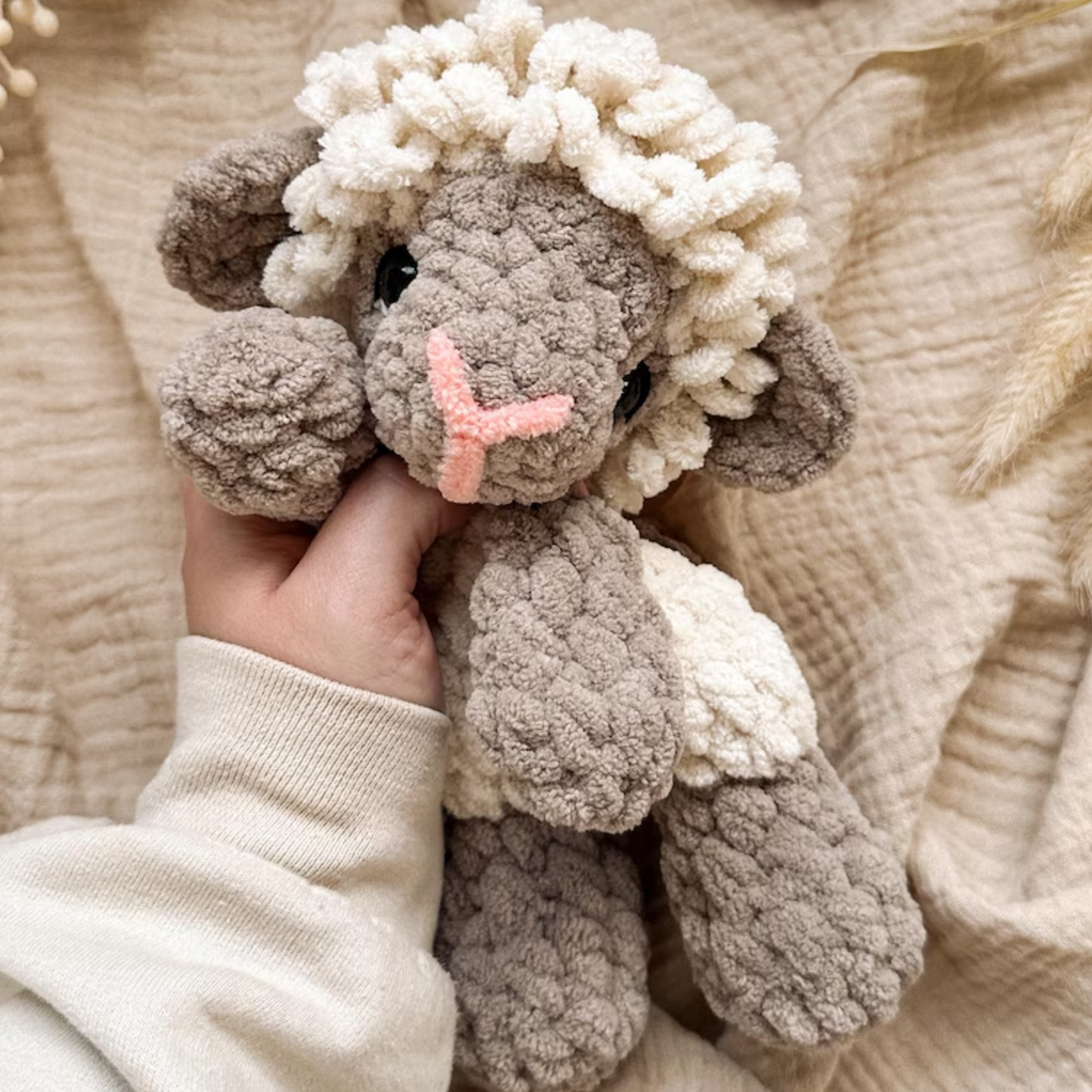 Lenni the Lamb Crochet Pattern