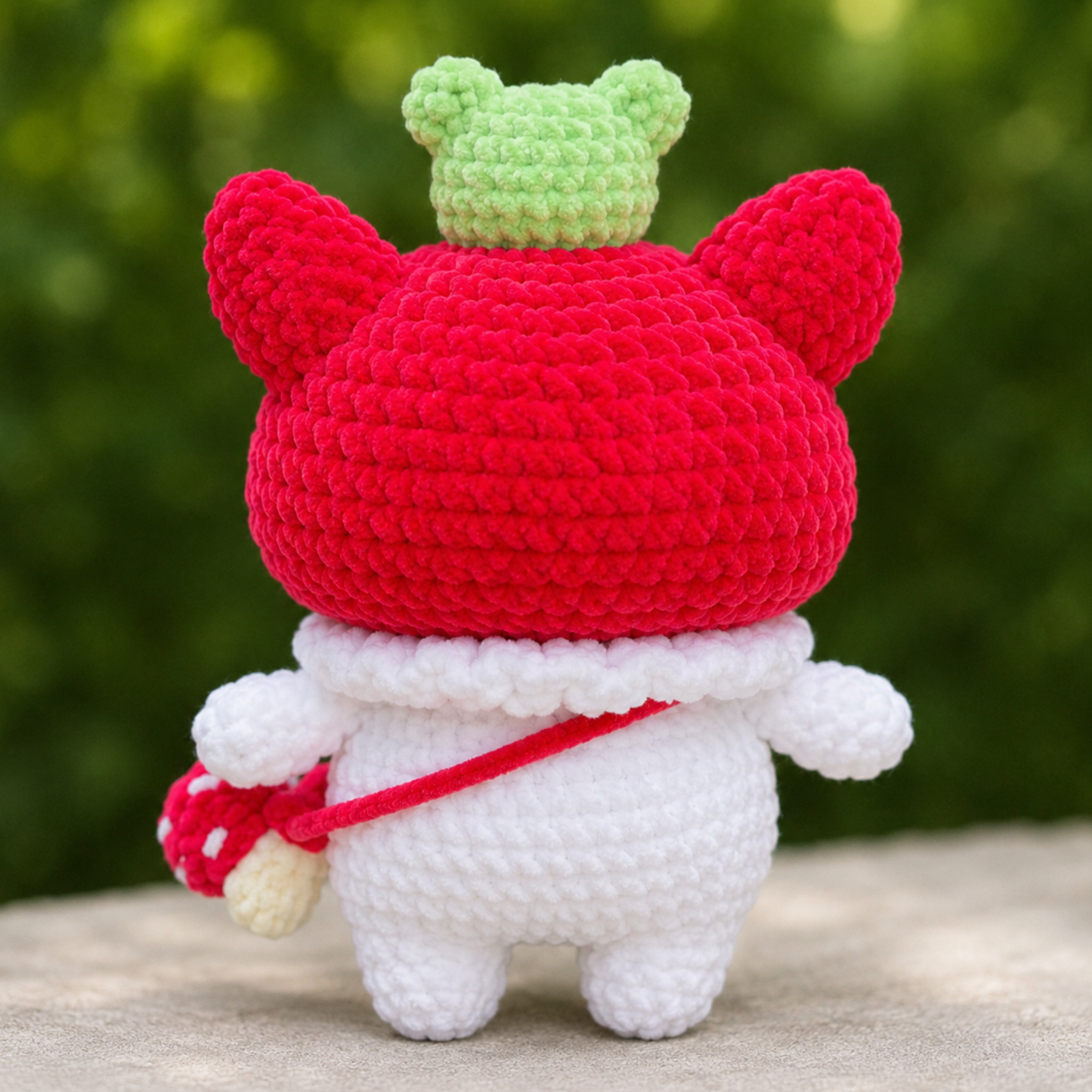 Crochet Meow the Mushroom Cat Pattern (Chunky Amigurumi | Cat, Frog Companion & Mini Mushroom Bag Included)
