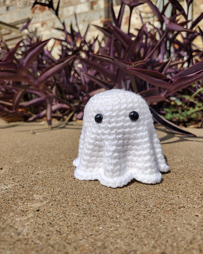 Flowy Ghost Amigurumi Crochet Pattern