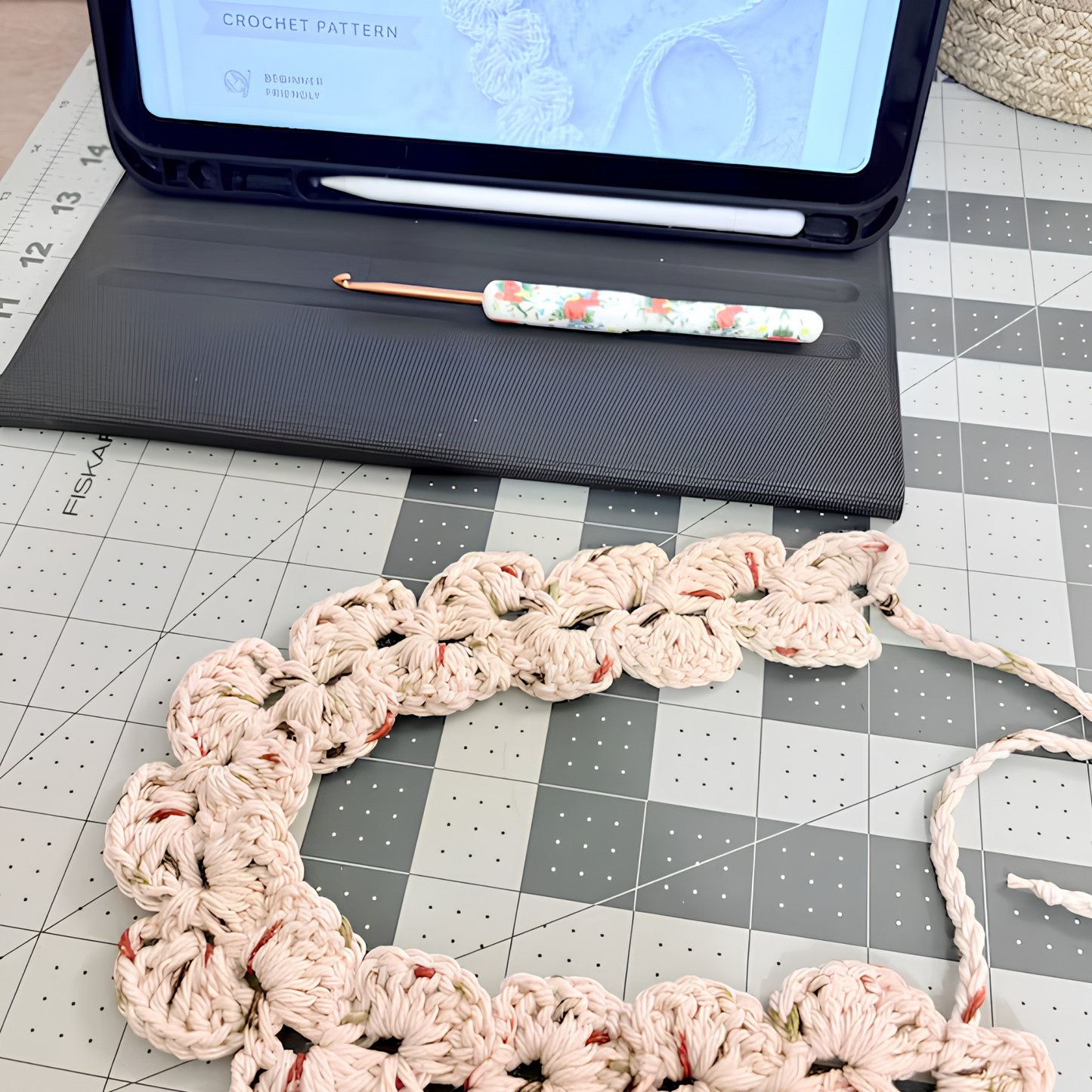 Crochet Shell Summer Headband Pattern